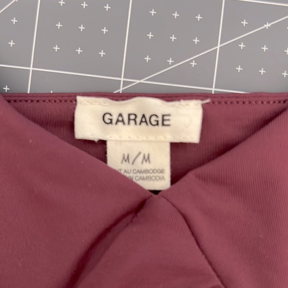 Garage Cropped Spandex Cami Top Berry Red Women’s US M - Picture 4 of 4